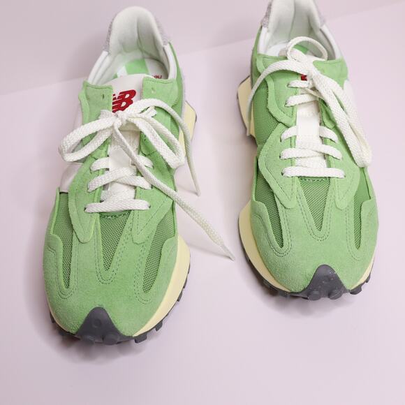 NEW BALANCE NWOB 327 Sneaker Suede Light Green Gray U327WRD Women's 10.5 - Picture 4 of 8